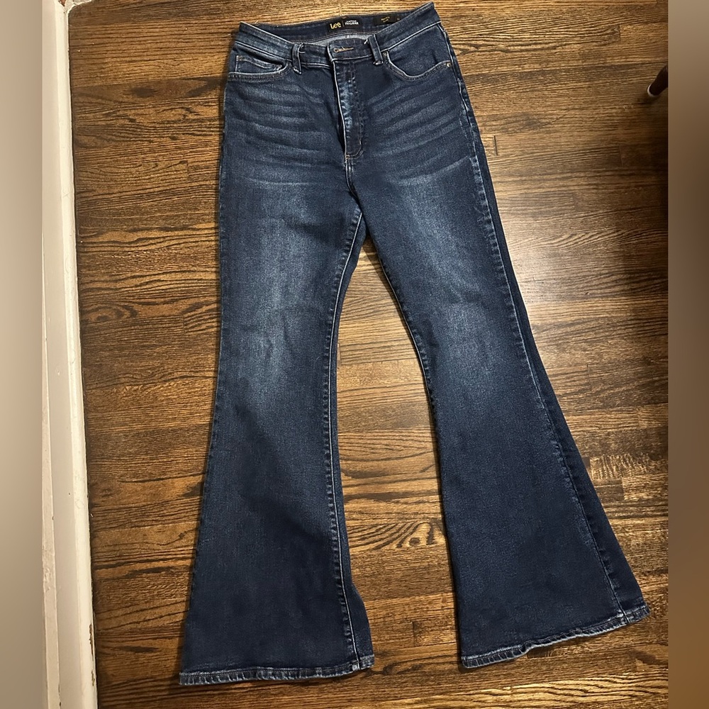 Lee High Rise Flare Jeans